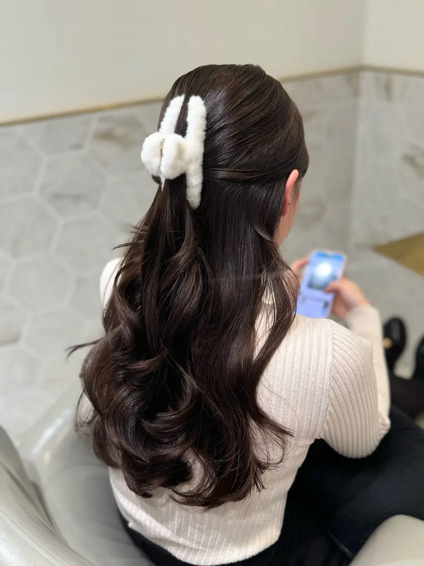 ロング カラー ブラウンカラー オリーブブラウン costes 今井芽依のヘアスタイル