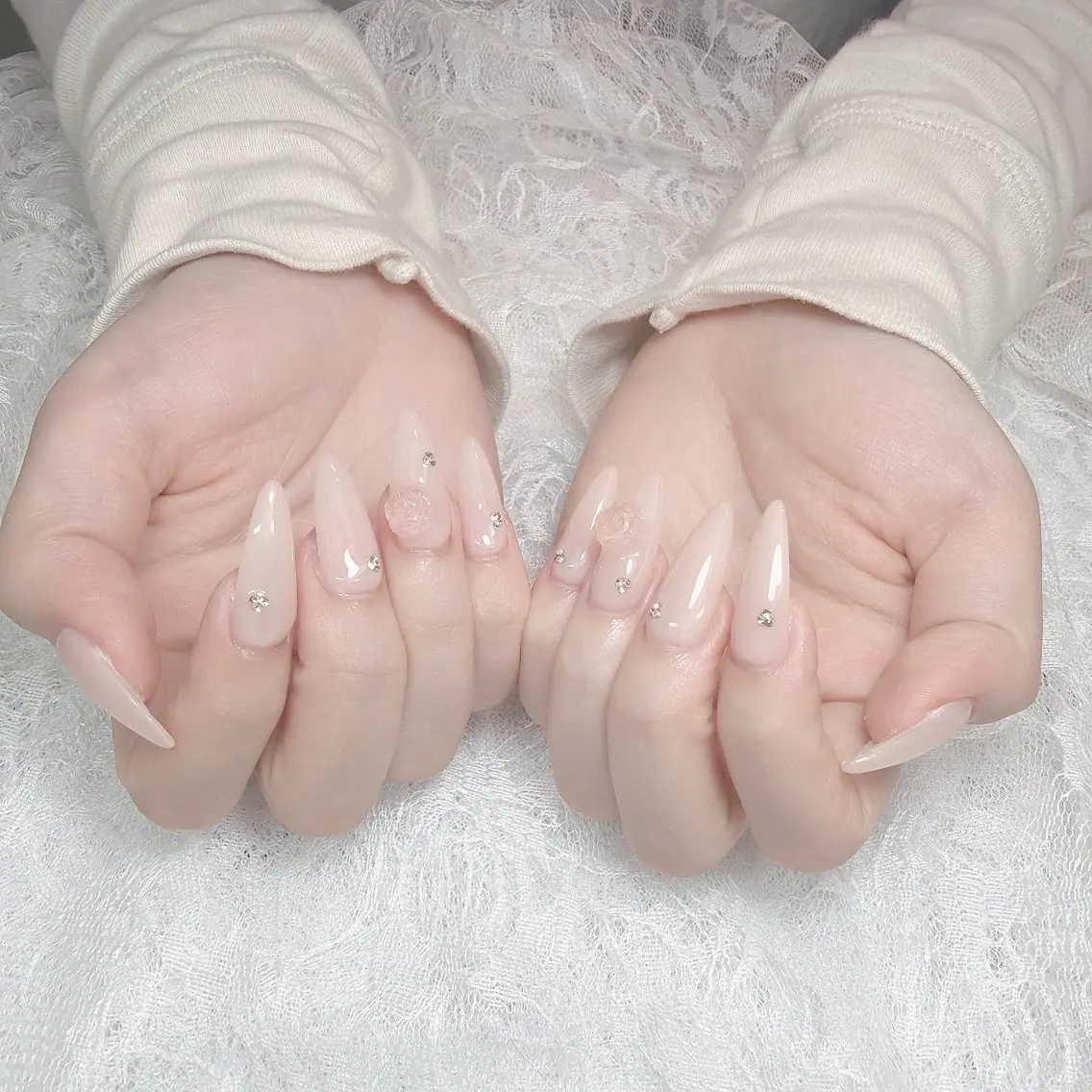 ネイル アートネイル ジェルネイル 韓国ネイル リボン ワンホンネイル ハンドネイル Lana Nailのネイルデザイン