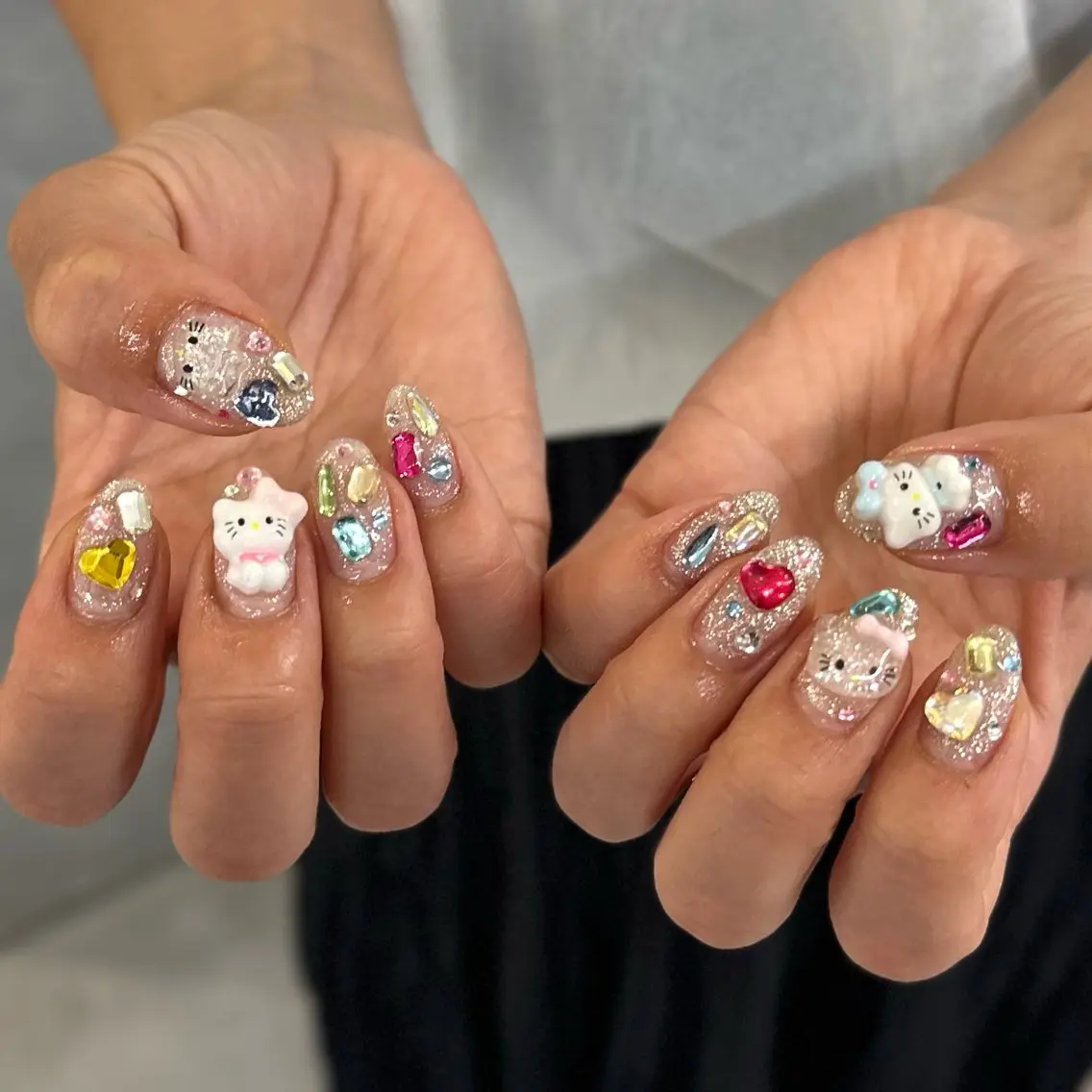 ネイル フラッシュネイル シルバー fukuyasu rikaのネイルデザイン
