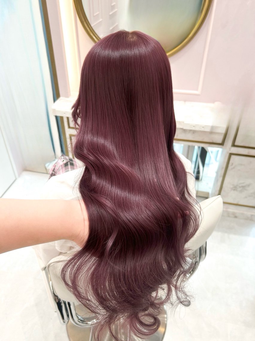 ロング ヘアカラー トリートメント shu ラベンダー/ピンクのヘアスタイル