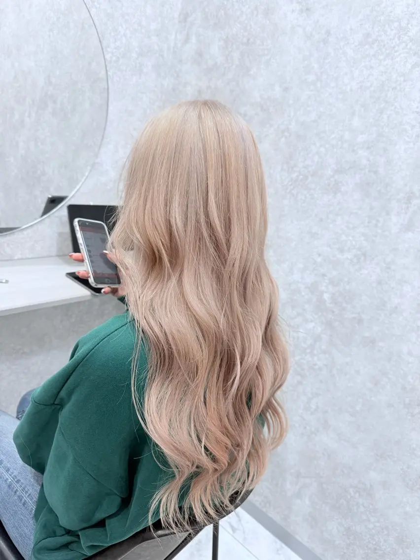 ロング カラー 🌺ハイトーン🌺 矢葺 なぎさ🌺🌺のヘアスタイル