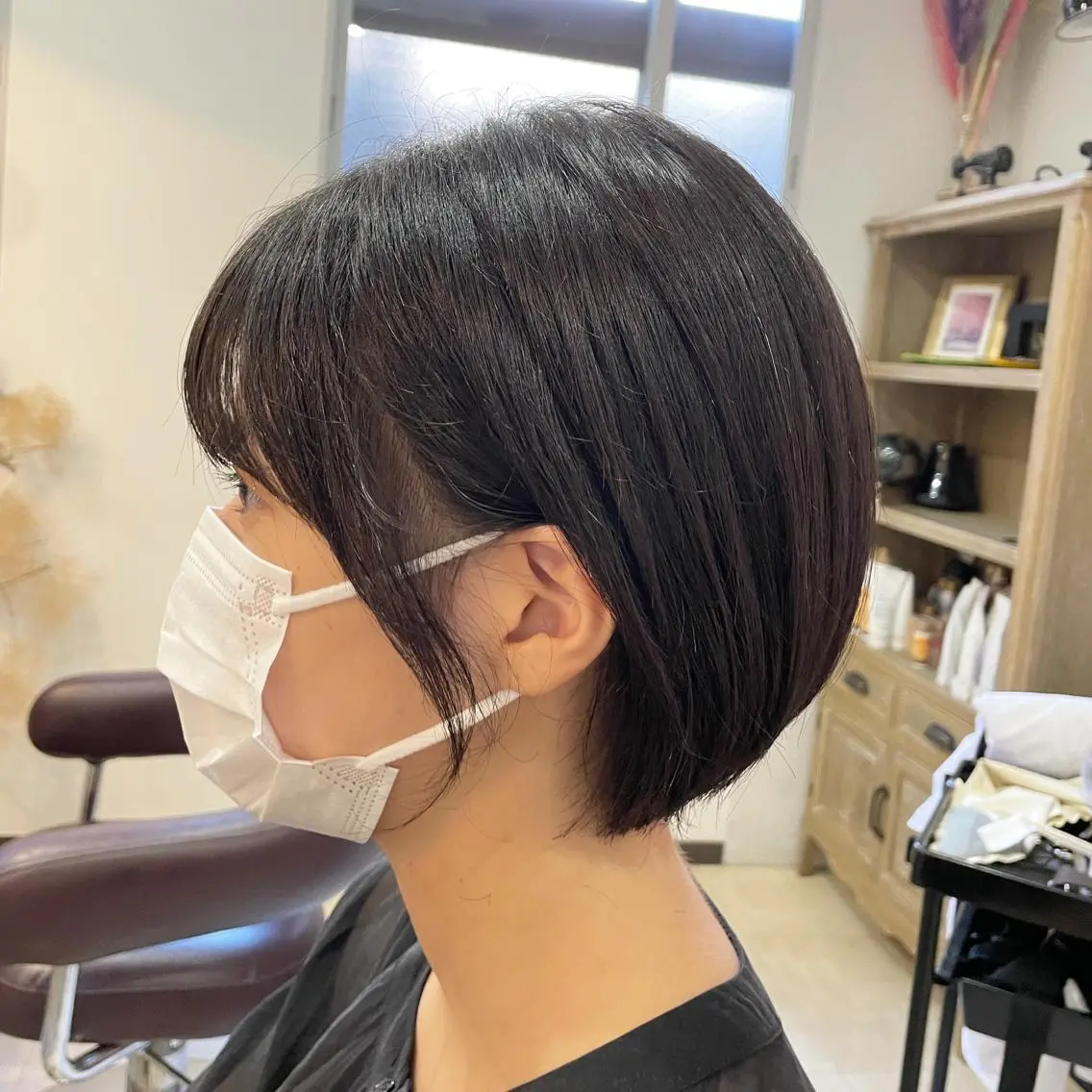 ショート 顔周りカット ショートヘア 小顔カット SOL .✂︎ 松永李帆のヘアスタイル