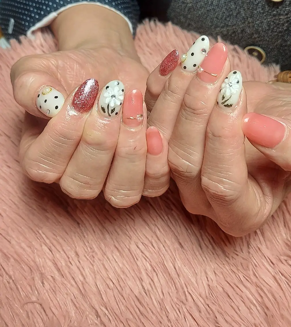 ネイル とりごえ さおりのネイルデザイン