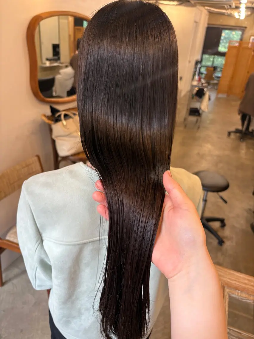 ロング くせ毛 縮毛矯正 トリートメント 柳瀬 和香奈のヘアスタイル