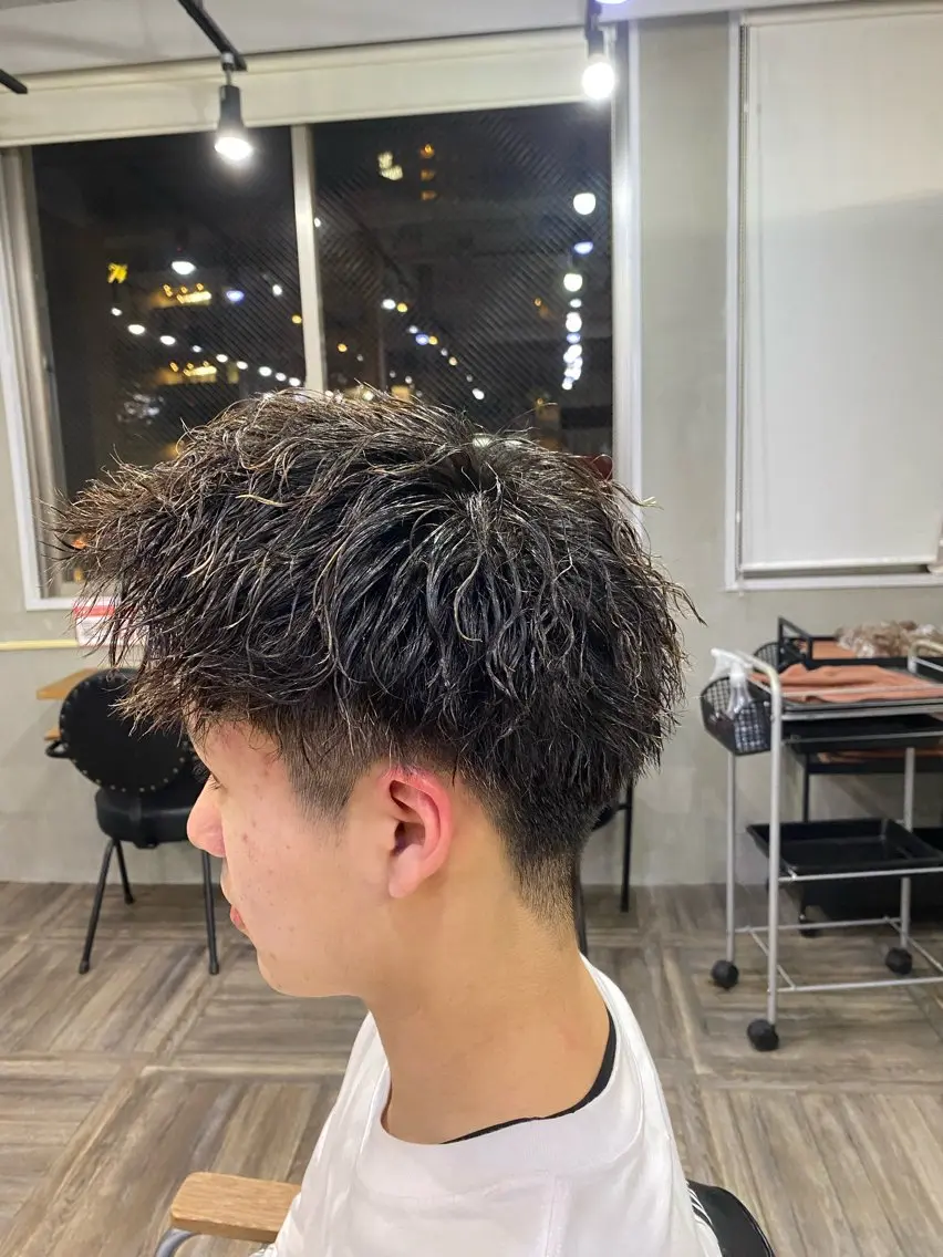 【メンズ限定】カット+特殊パーマ+ベースTrの写真