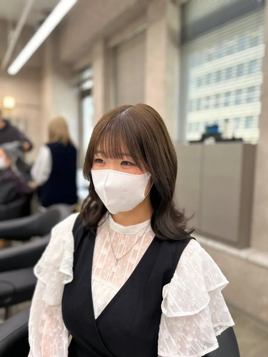カラー ヘアカラー トリートメント 透明感ベージュ🤎 ナチュラルレイヤーのヘアスタイル