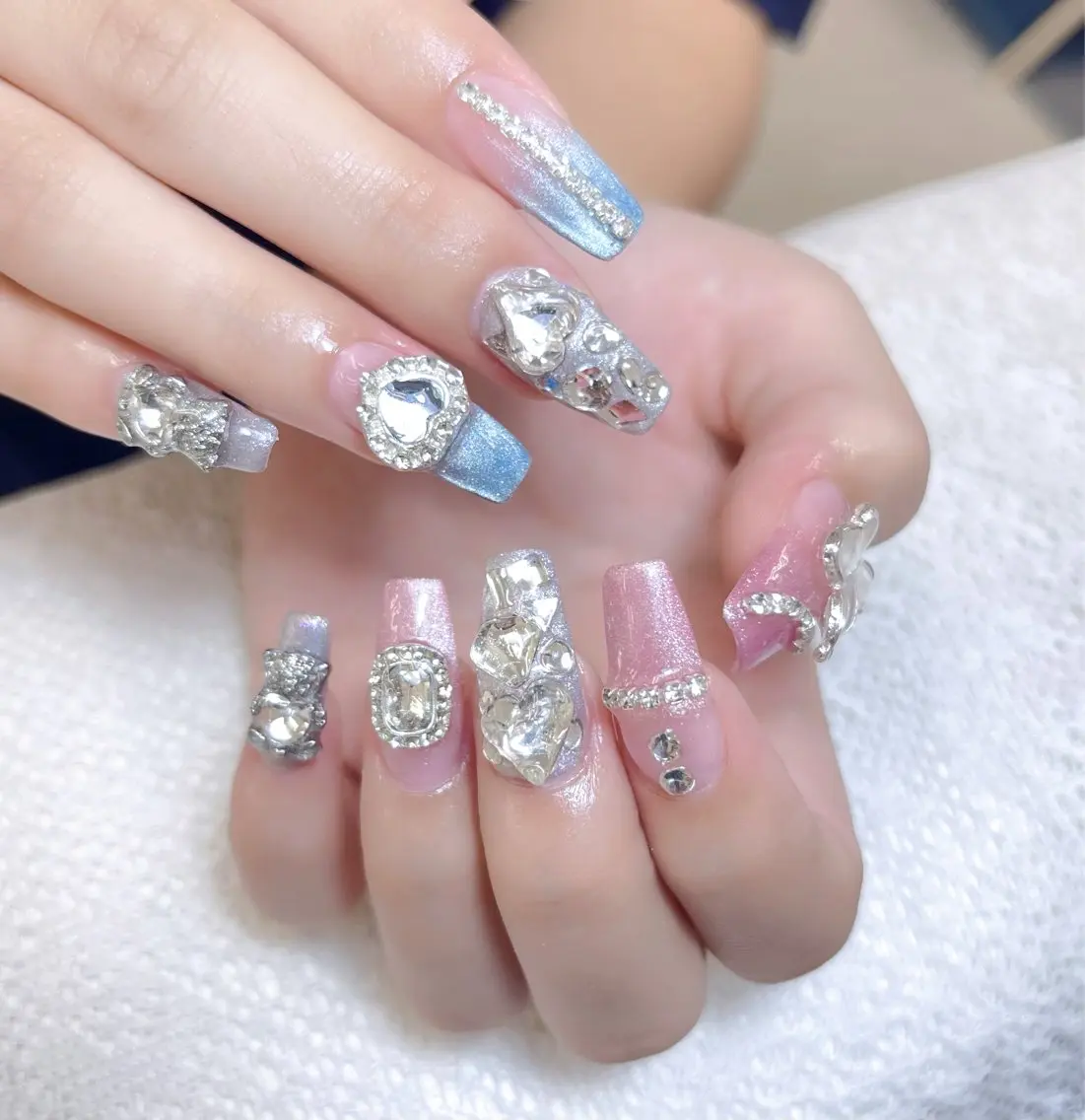 ネイル アートネイル グラデーション キラキラネイル ニュアンスネイル オフィスネイル ZUZU AMEE NAILのネイルデザイン