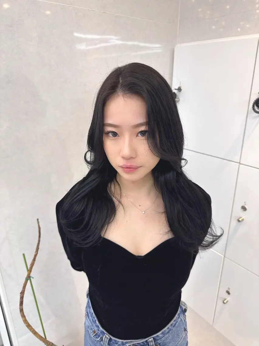 ロング 【ALEAP】 𝐇𝐀𝐊𝐔のヘアスタイル