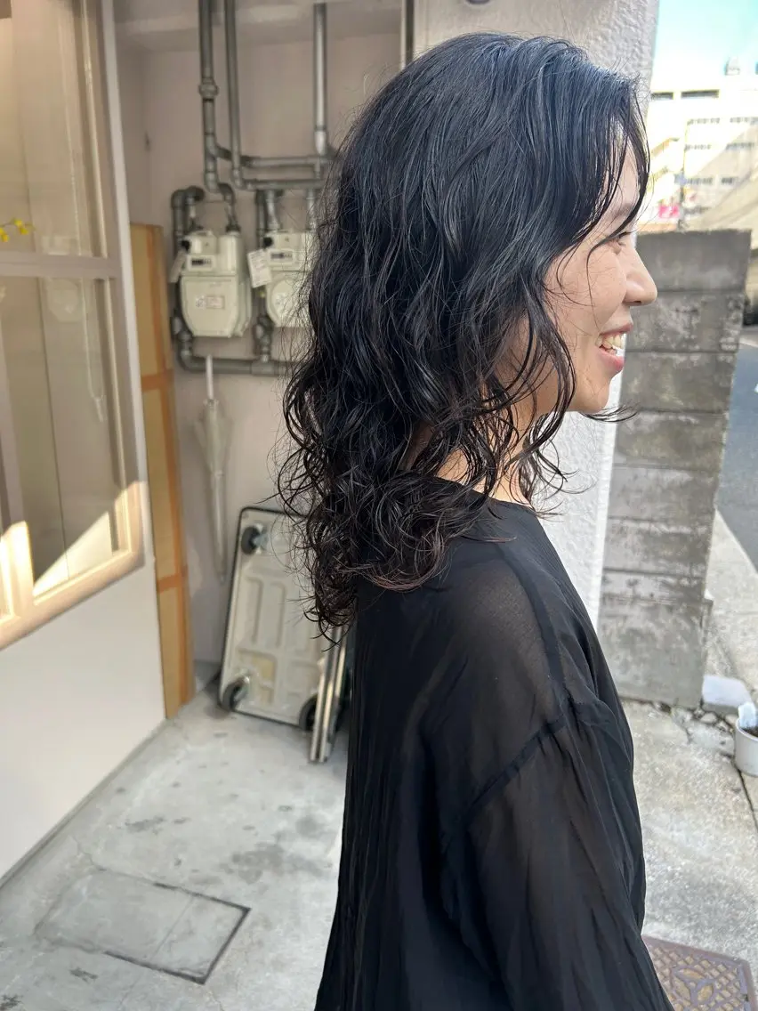 ロング パーマ レイヤーカット カット パーマ ayane⭐️ボブ・ ショート・パーマのヘアスタイル