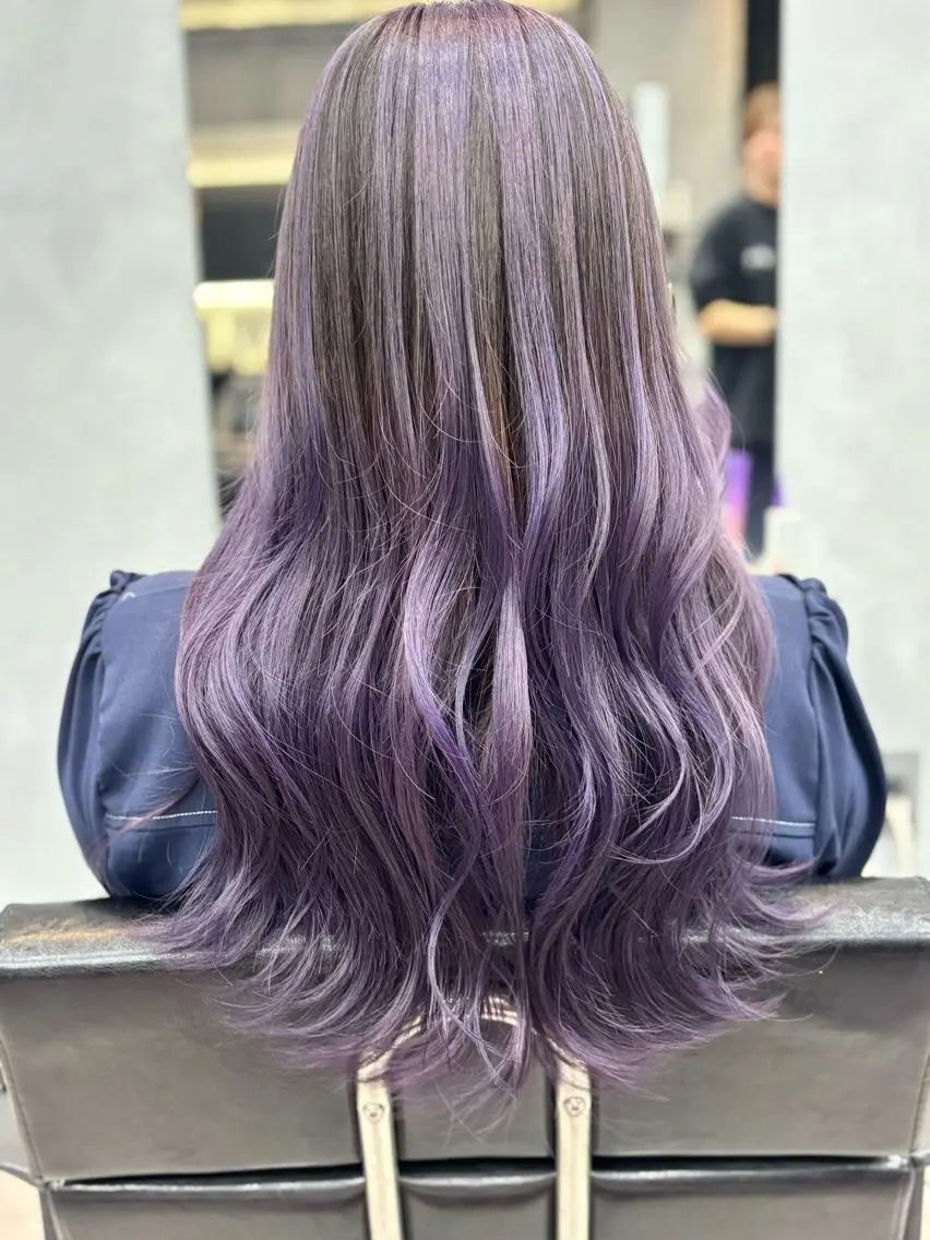 ロング カラー バレイヤージュ パープルカラー レイヤーカット カット ヘアカラー 🎀♥️推しカラー tomoka💜🍭のヘアスタイル
