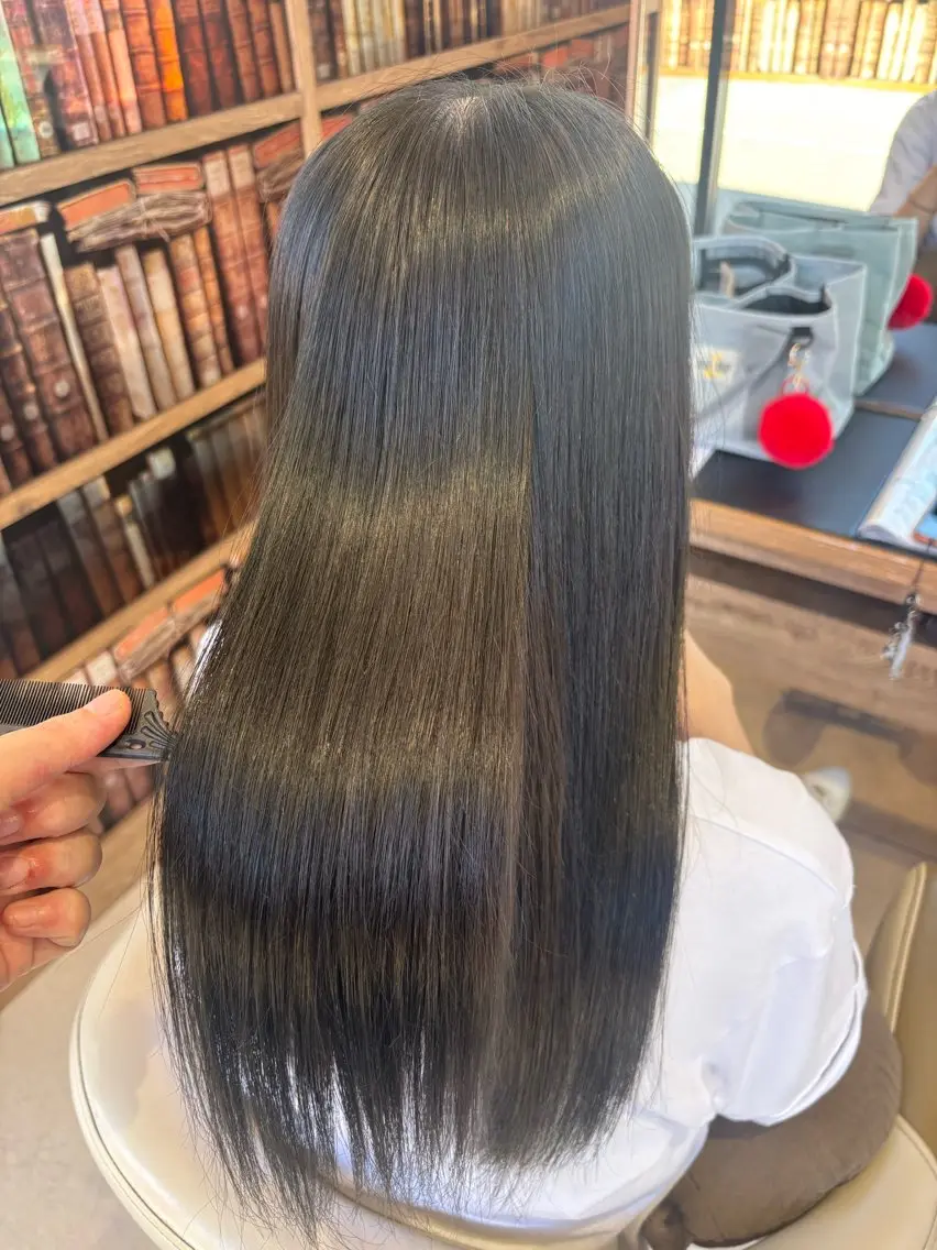 ロング カット 縮毛矯正 トリートメント earth新宮 Jesikkaのヘアスタイル