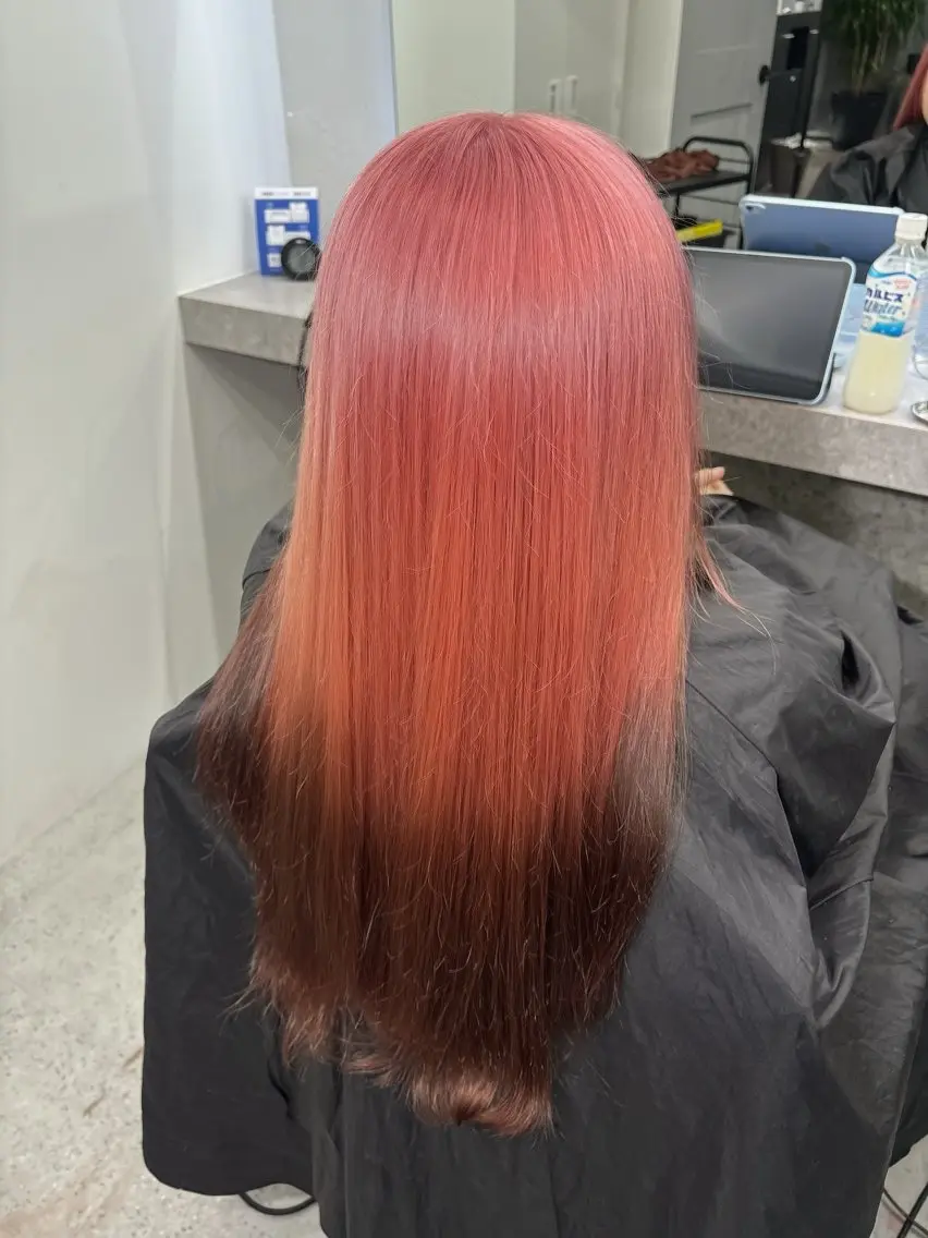 カラー ヘアカラー 伊藤 陽菜のヘアスタイル