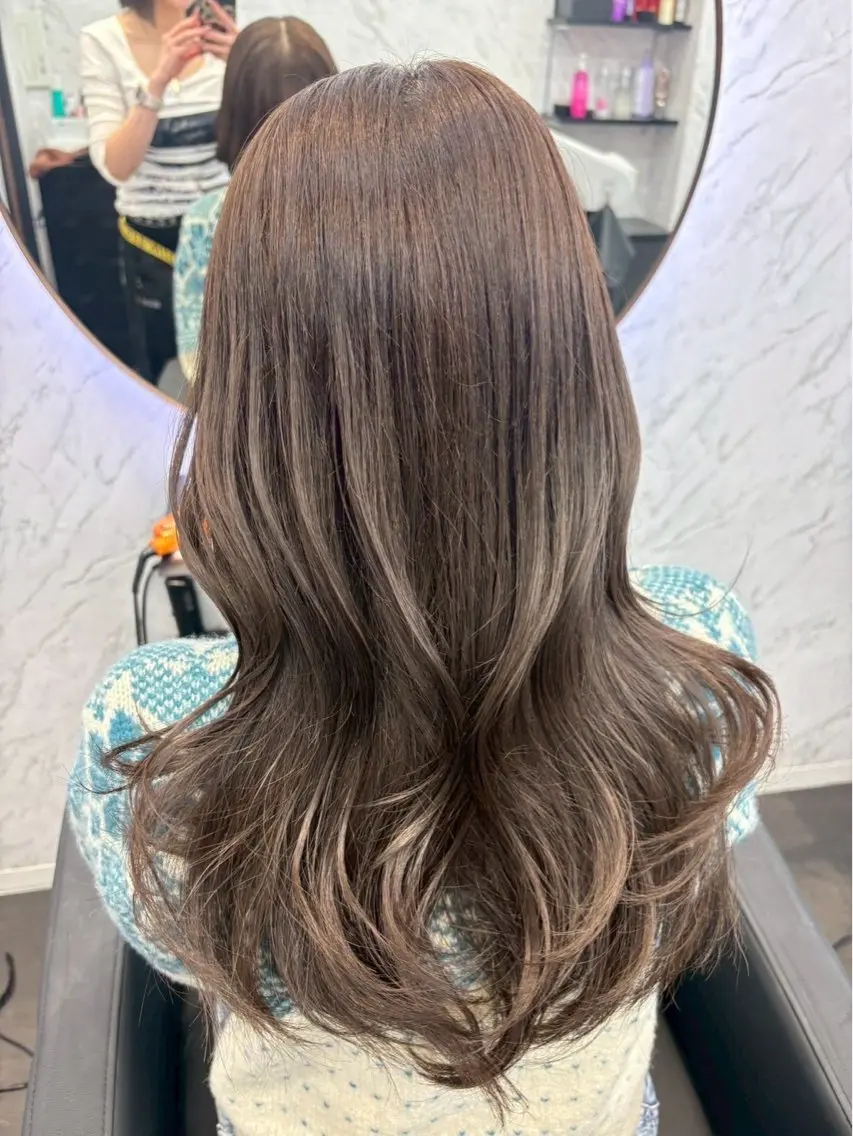 ロング カラー 透明感カラー🫧／ Ke-naのヘアスタイル