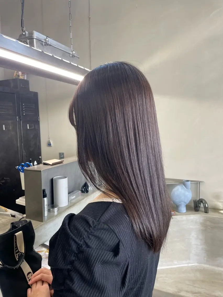 セミロング 髪質改善 ヘアカラー cyan sayaのヘアスタイル