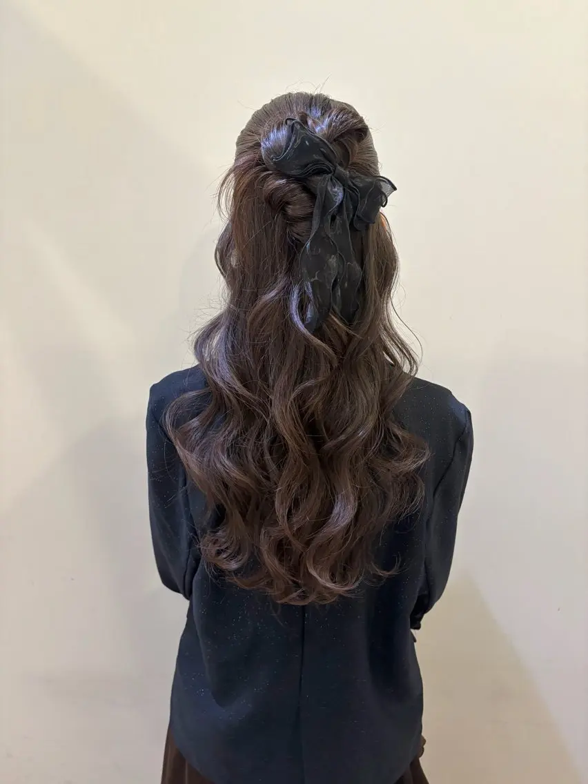 ロング ヘアアレンジ ハーフアップ ヘアセット ボウ🪞ヘアセット /メイク/マツパのマツエク・マツパデザイン