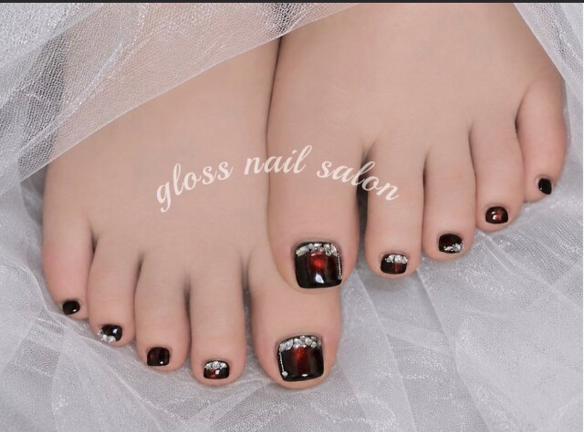 ネイル フットネイル みゆ🐰 Gloss nailのネイルデザイン