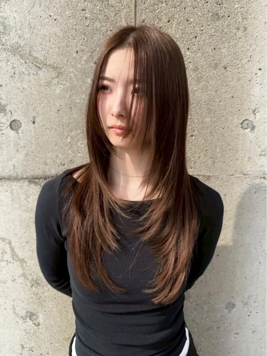 ロング ロングレイヤー レイヤーカット ロング カット シンバヒナノ/パーマ レイヤー/髪質改善のヘアスタイル