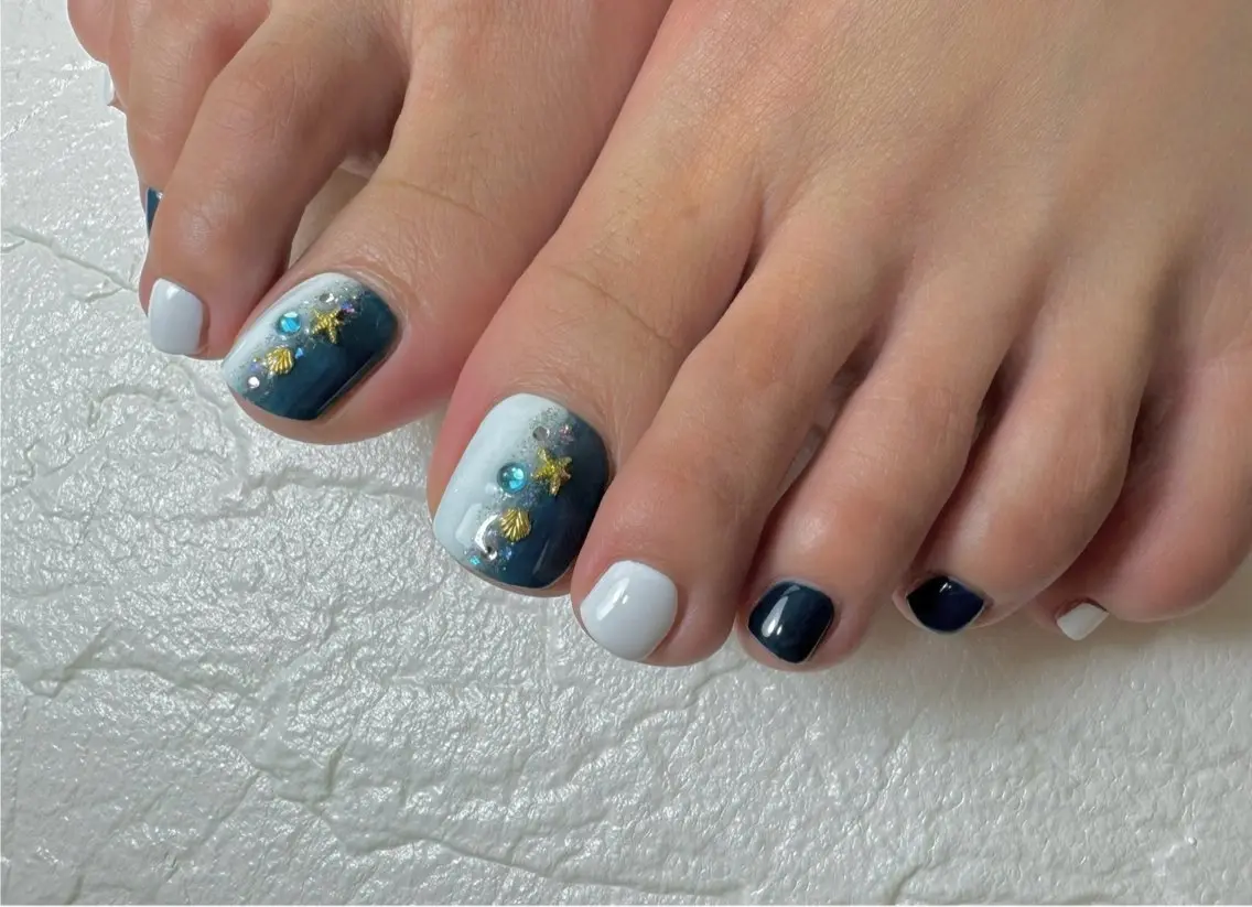 ネイル フットネイル 白日-hakubi nail-のネイルデザイン