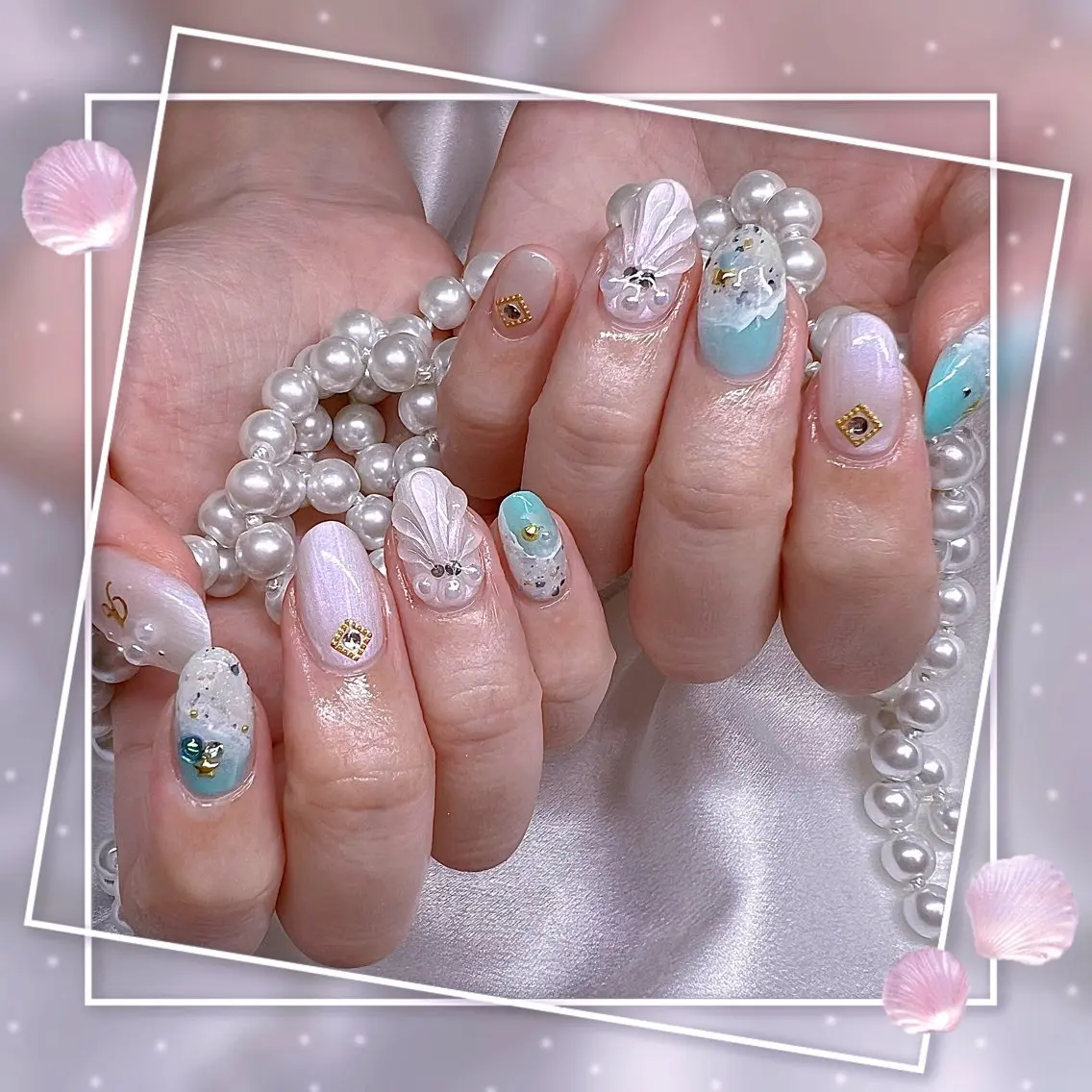 ネイル フレンチネイル キラキラネイル 韓国ネイル マグネットネイル マグネットフレンチ ハンドネイル ハンドケア Chill Nailsalonのネイルデザイン