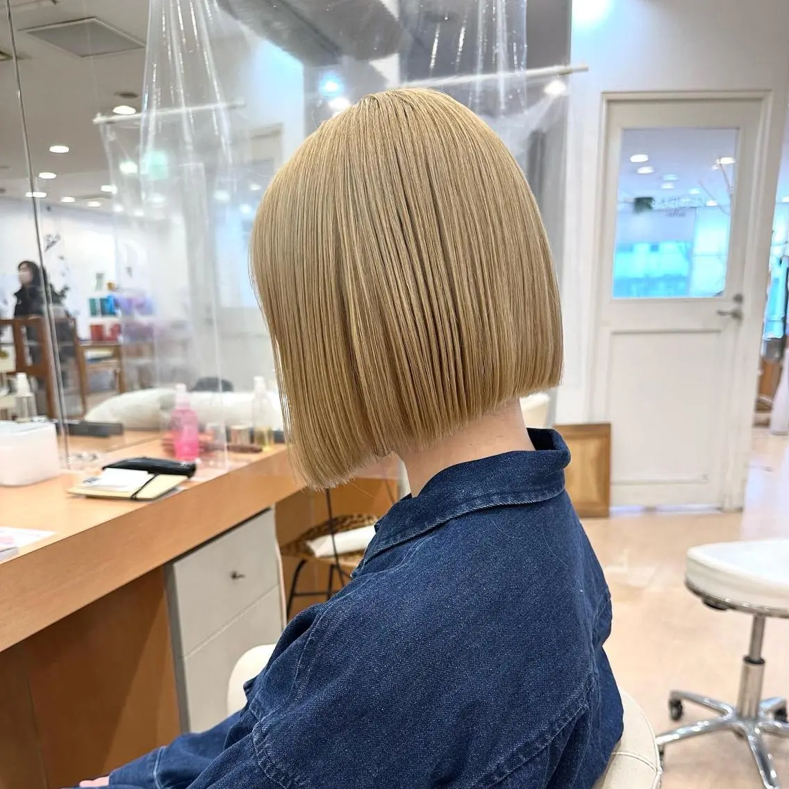 ショート カラー カット ヘアカラー Gardenhair 小笠原 篤矢のヘアスタイル