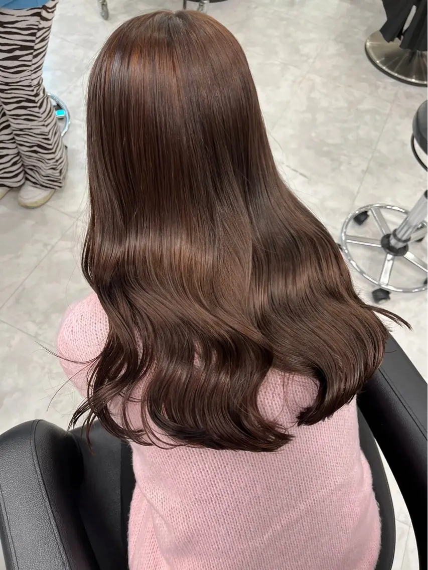 セミロング カラー ヘアアレンジ ヘアカラー 🎀RIN🎀 縮毛矯正🩶暗髪のヘアスタイル