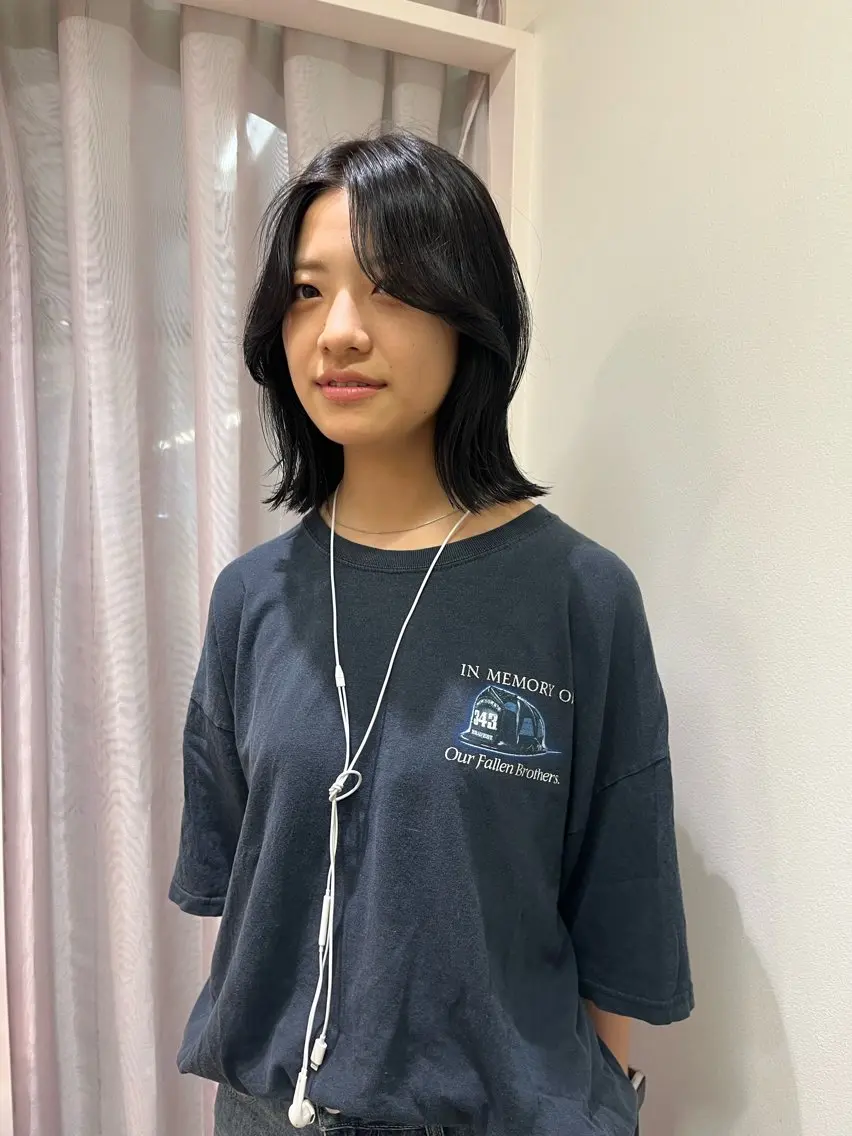 ミディアム カット 松村 澪里のヘアスタイル