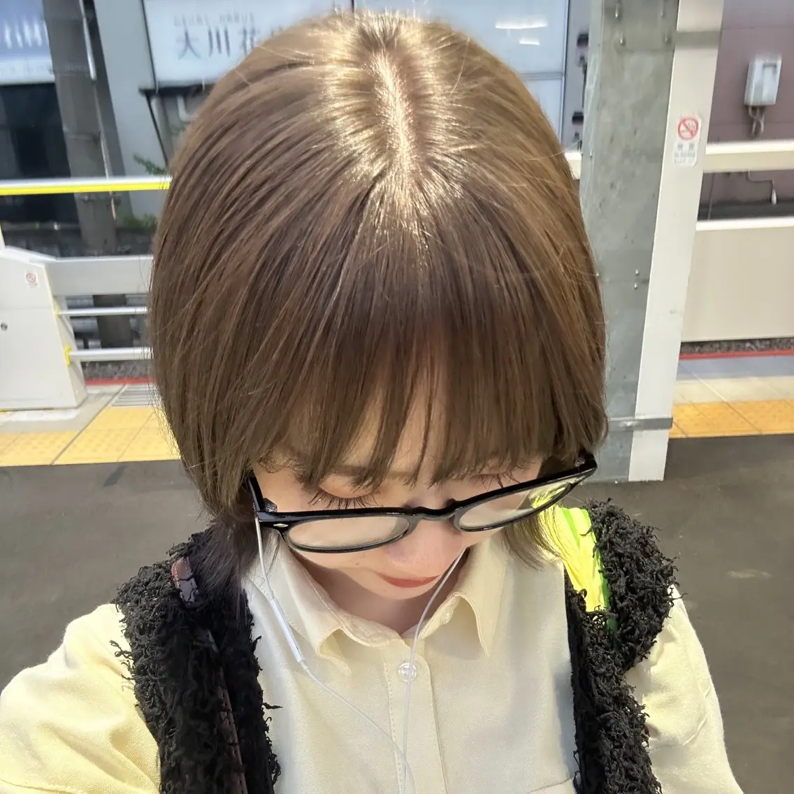 カラー ベージュカラー オリーブベージュ 💟艶カラー・トリー トメント/リサ🤍のヘアスタイル