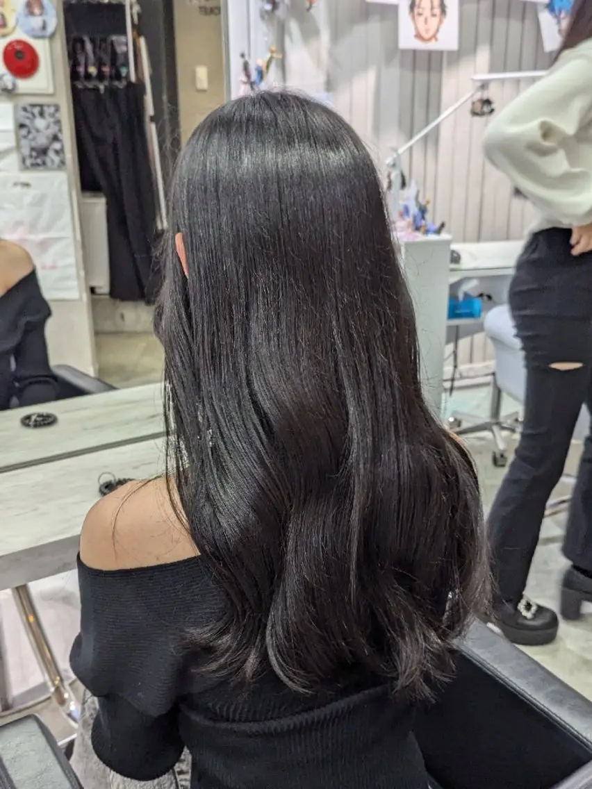 ロング カラー 黒髪 ブリーチ ロング 推しカラー🦉にじさ んじカラー🌈🕒✨のヘアスタイル