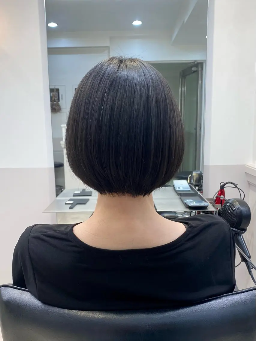 ショート sara/レイヤー /カラー【東日本橋】のヘアスタイル