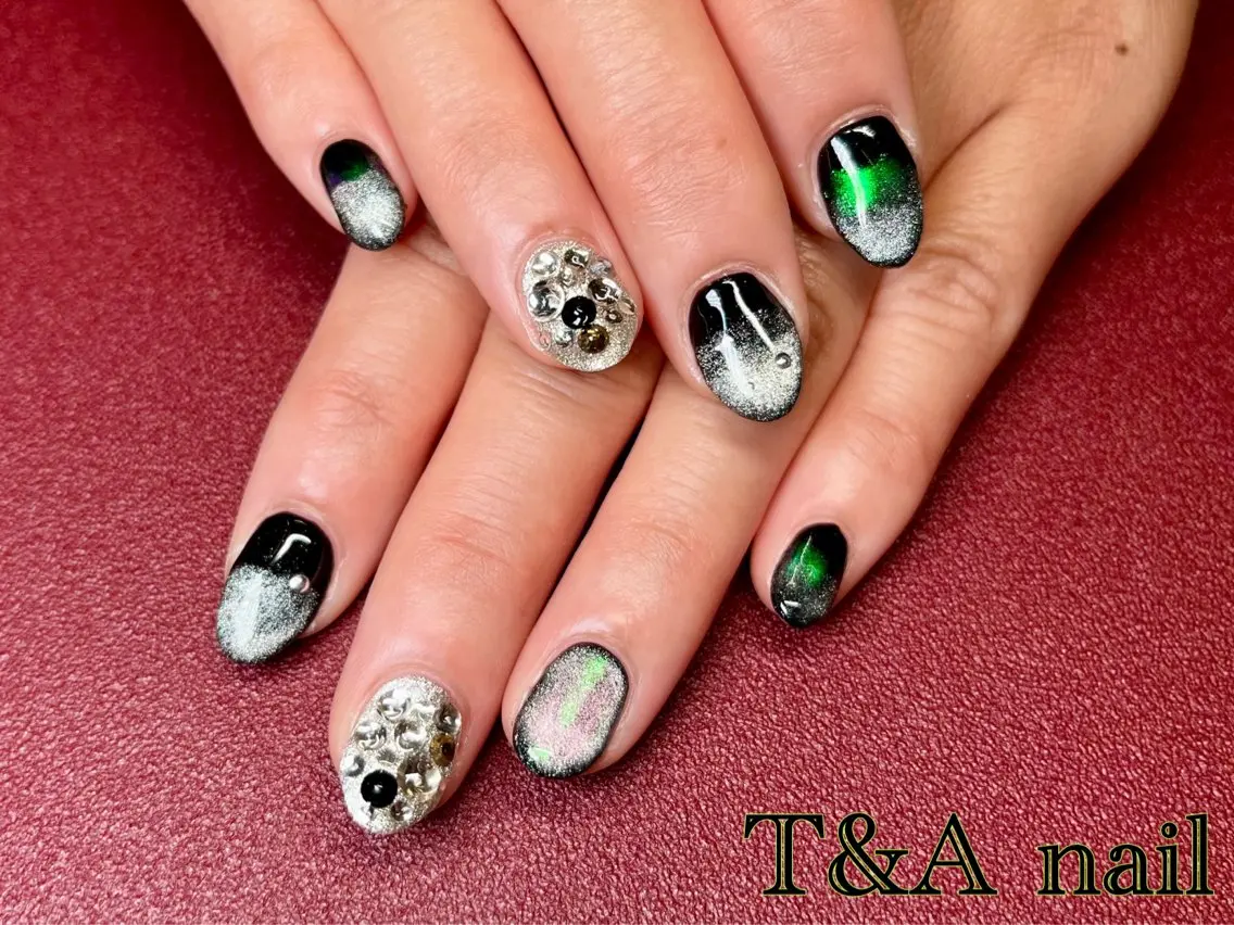 ネイル 長さ出し ジェルネイル グラデーション ハロウィン キラキラネイル T&A nailのネイルデザイン