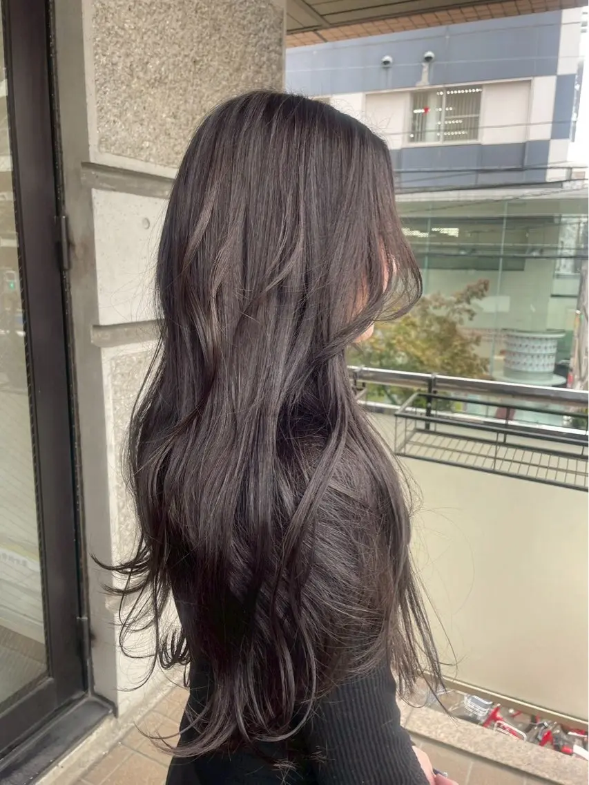 ロング カラー ヘアカラー トリートメント SiLO Yukinaのヘアスタイル