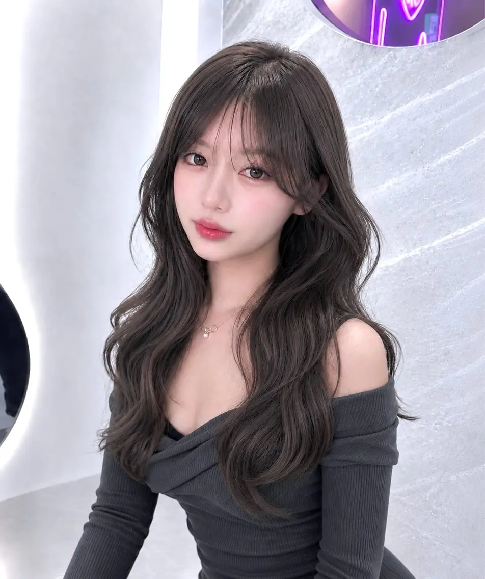 ミディアム カラー ヘアアレンジ 黒髪 ブルーカラー ブルーブラック 透明感カラー グレージュ カット ヘアカラー 🖤kana韓国ヘア 艶髪カラー特化🖤のヘアスタイル