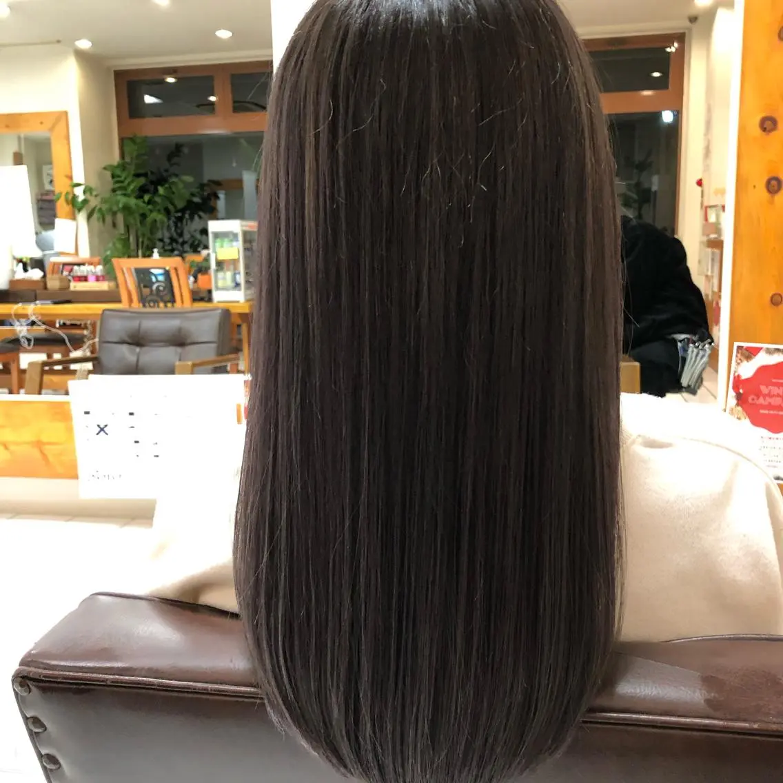 セミロング 滝沢 智希のヘアスタイル