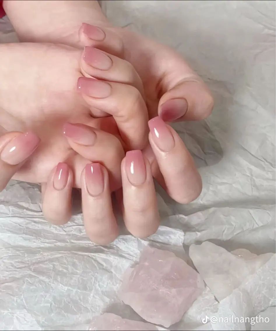 ネイル チークネイル 長さ出し フレンチネイル ジェルネイル ガーリー 中野駅から2分 MEO NAILのネイルデザイン