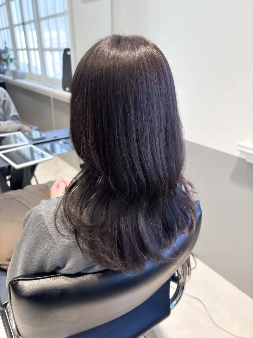 セミロング カラー 透明感カラー グレージュ ヘアカラー トリートメント 柔らかgirly/ レイヤー/yuiのヘアスタイル