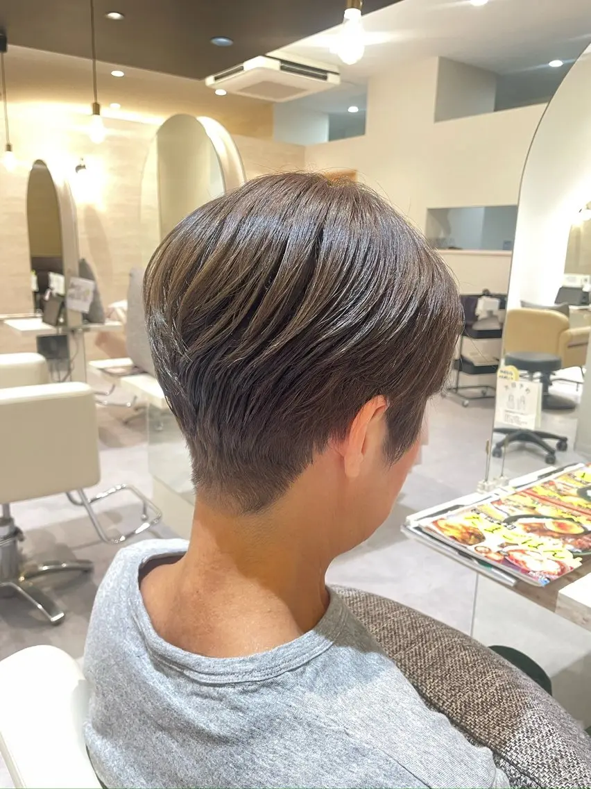 ショート ショートヘア 室川 花菜のヘアスタイル
