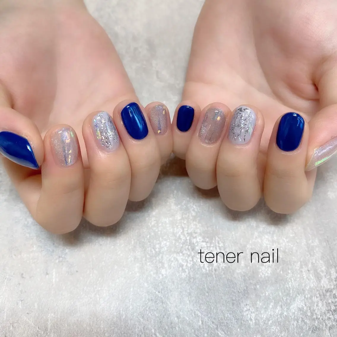 ネイル ネイビー シルバー テネルネイル tener nailのネイルデザイン