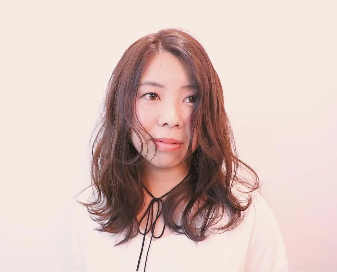 セミロング カラー soins de MaLilyのヘアスタイル