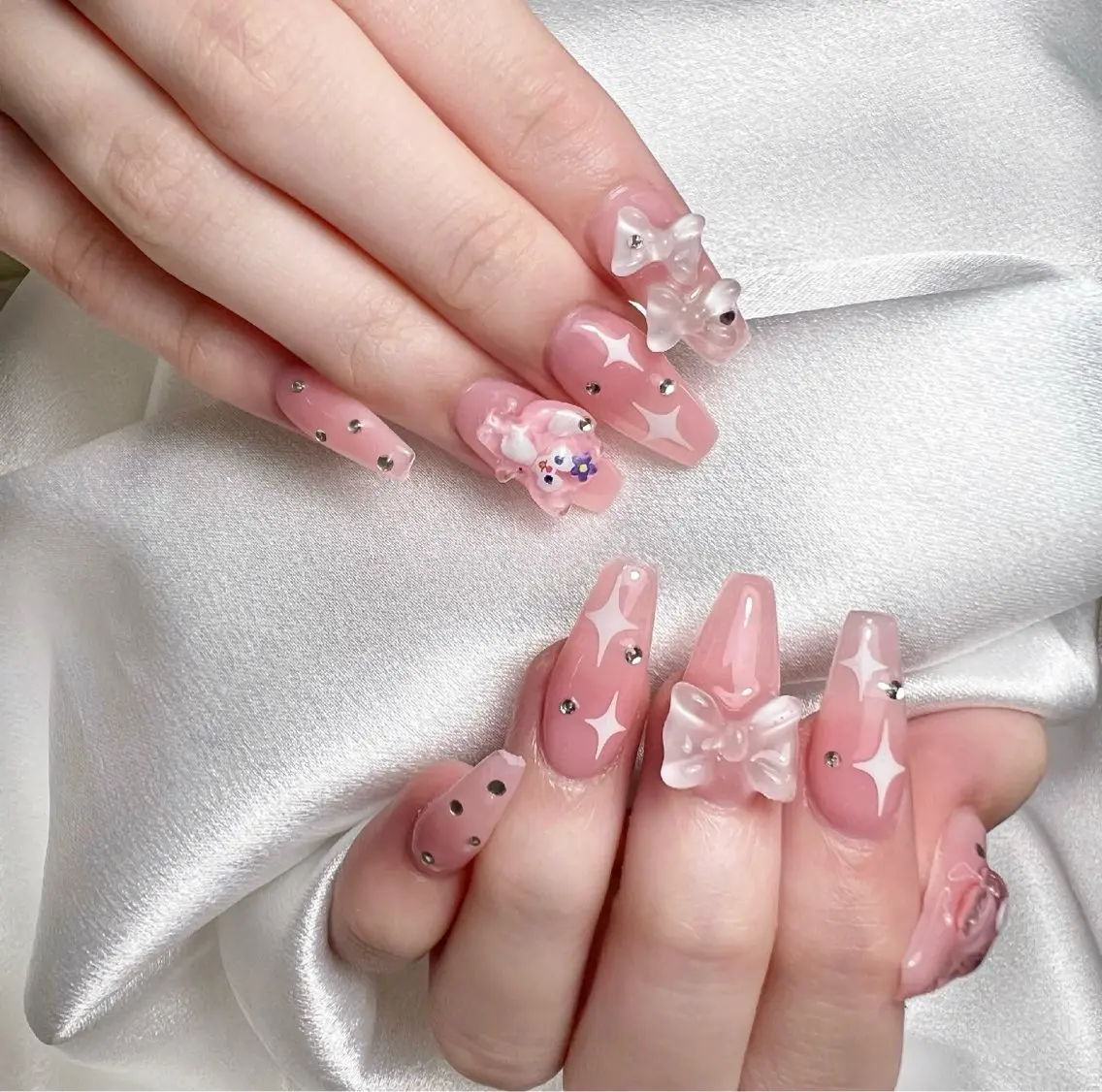 ネイル ルナ 🎀のネイルデザイン