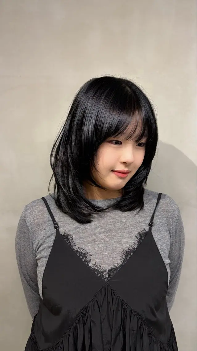 ミディアム カラー 黒髪 透明感カラー レイヤーカット 小顔カット 髪質改善💎レイヤー /メンズ 井田直美のヘアスタイル