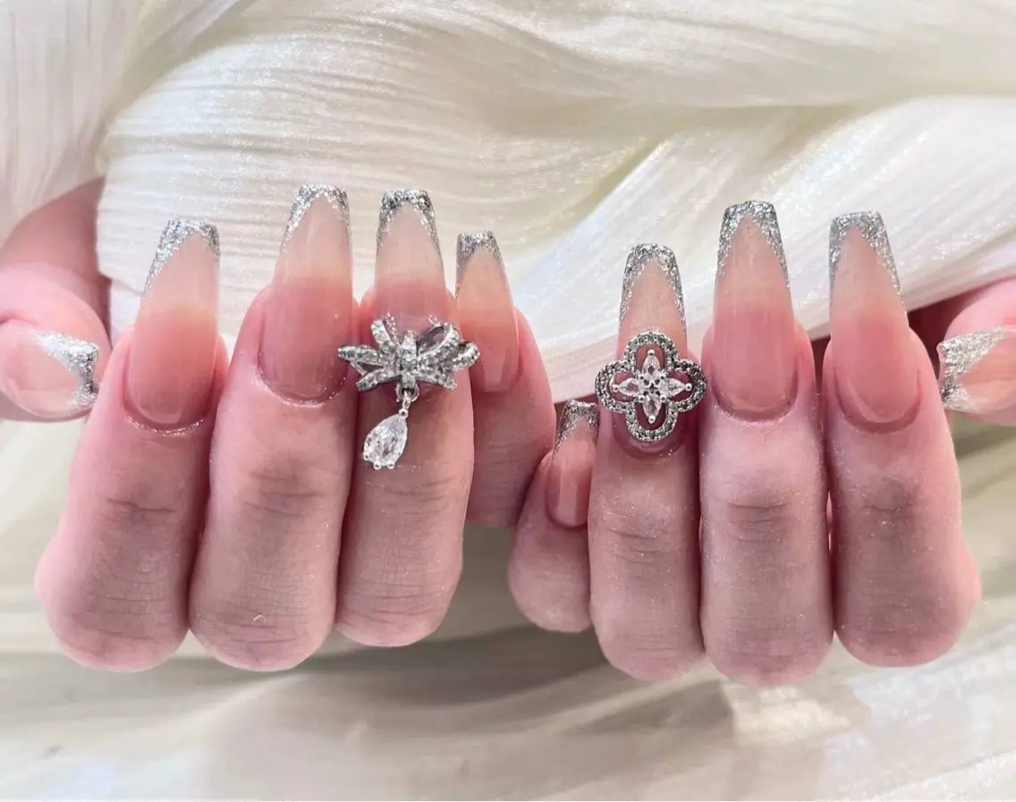 ネイル アートネイル フラワーネイル フットネイル フレンチネイル ジェルネイル Babarla nailのネイルデザイン