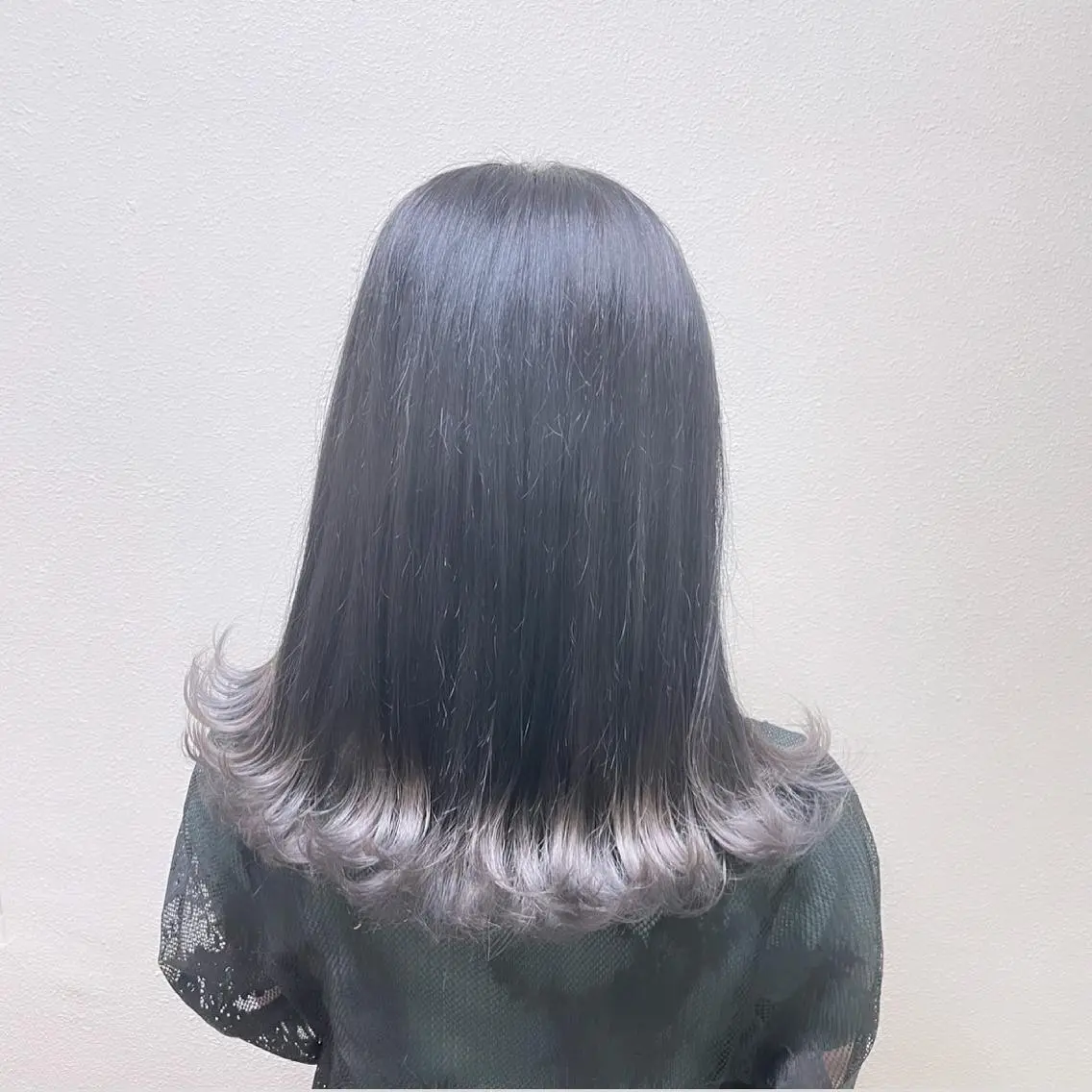 ミディアム カラー パーマ ヘアアレンジ メンズ キッズ ネイル マツエク・マツパ メンズブリーチ メンズハイライト メンズインナーカラー メンズ韓国風 ブリーチ 切りっぱなしヘアボブ ミディアムヘアRYOのヘアスタイル