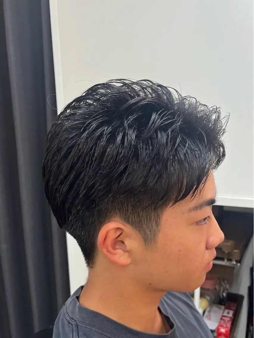 ショート パーマ メンズ カット パーマ トリートメント 佐々木 優人のヘアスタイル