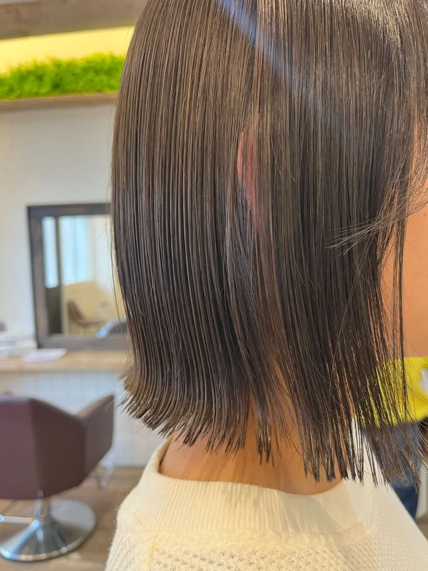 ミディアム ボブ 外ハネヘア 暖色*ベージュ *くらたあやかのヘアスタイル