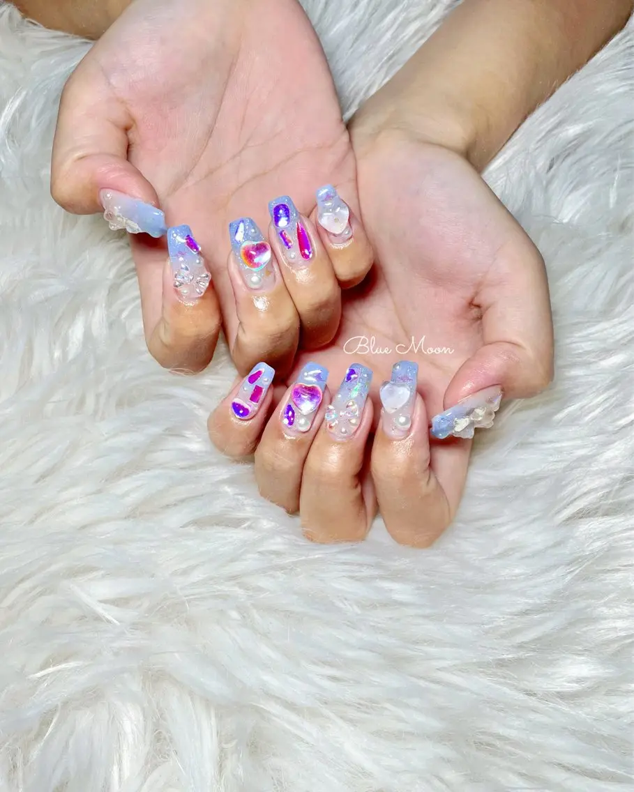 ネイル ストーンネイル ハンドネイル ハンドケア nail salon Blue Moonのネイルデザイン