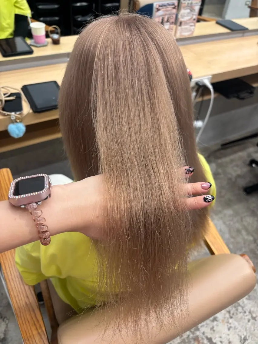カラー ベージュカラー Libero/ Rikoのヘアスタイル