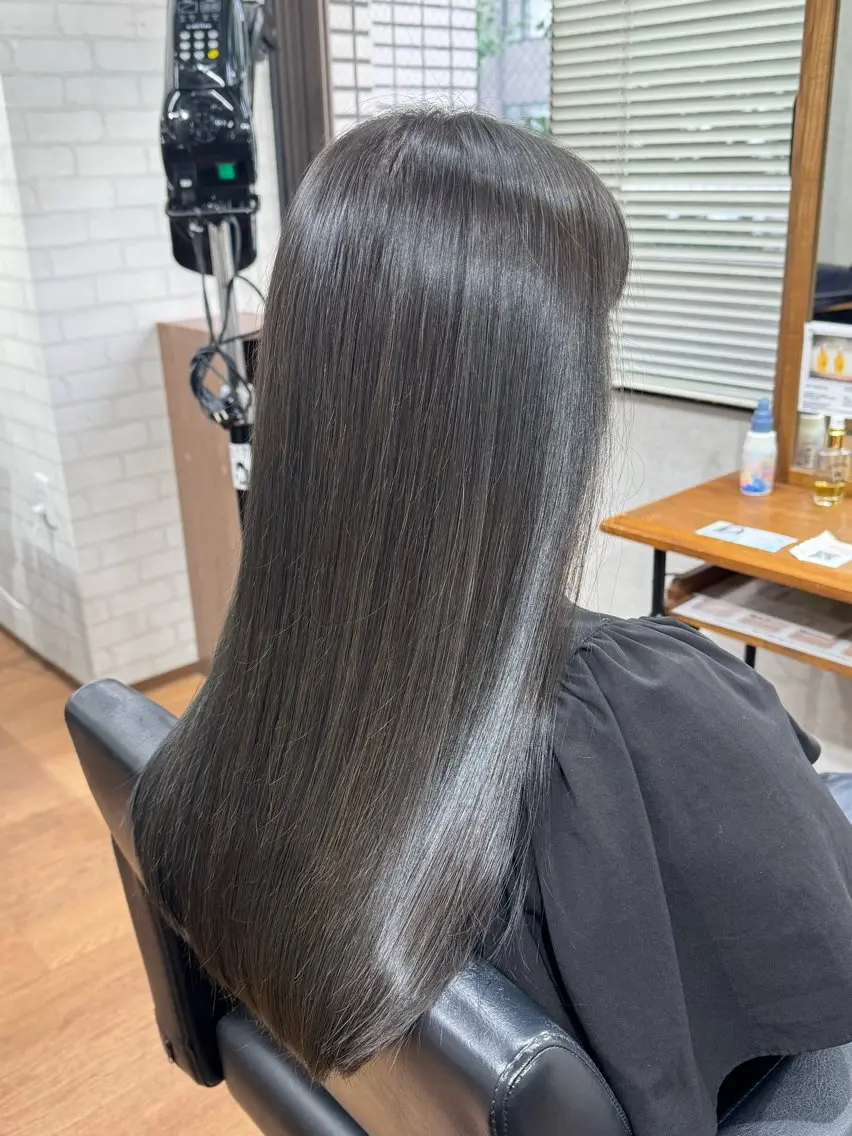 ロング カラー グレージュ 髪質改善 カット ヘアカラー トリートメント ✨ハイトーン カラー福岡拓也✨のヘアスタイル