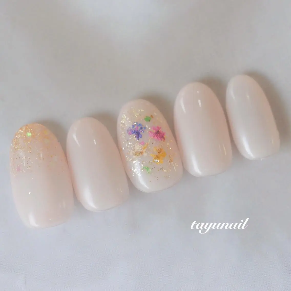 ネイル アートネイル フラワーネイル ジェルネイル キラキラネイル ニュアンスネイル ハンドネイル ネイルサロン 【たゆnail】のネイルデザイン