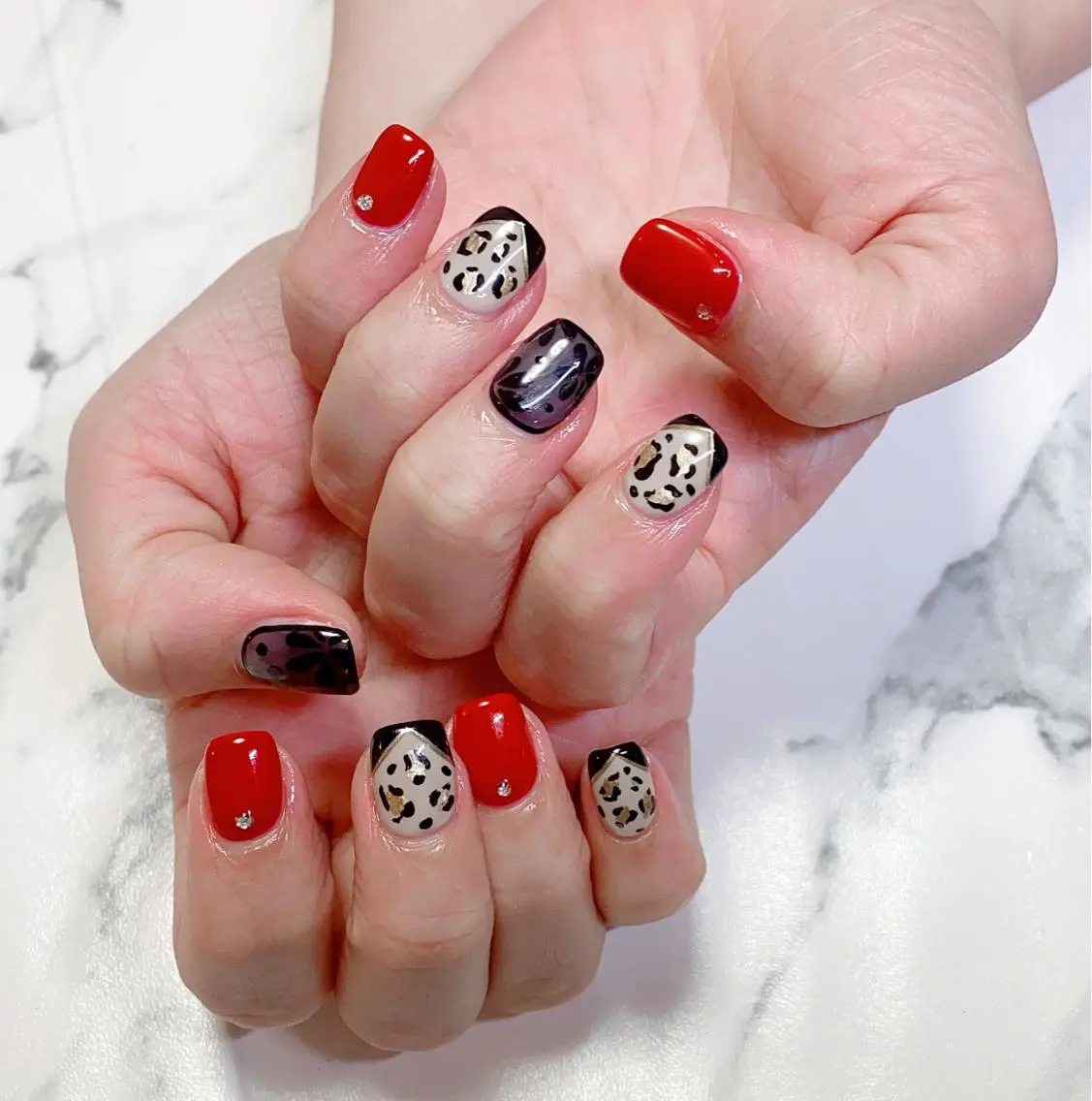 ロング カラー ネイル アートネイル Q Free nailsのネイルデザイン