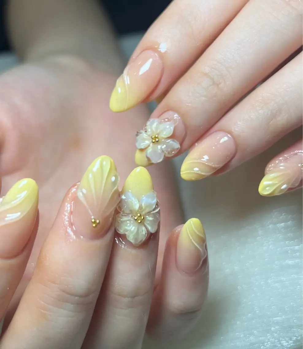 ネイル チークネイル ドット フレンチネイル グラデーション 韓国ネイル ハンドネイル Minette nailrinrinのネイルデザイン